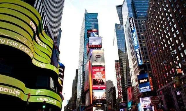 唯有這些抓人眼球的室外廣告才配叫創(chuàng)意！標(biāo)識主也滿意