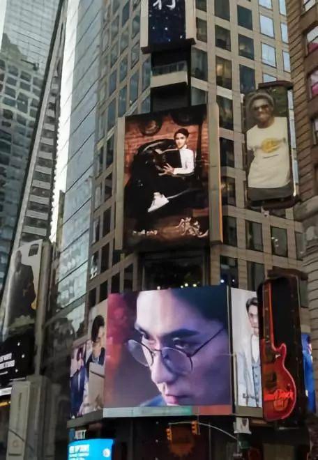 最賺錢的建筑立面：紐約時(shí)期場(chǎng)地Led屏的前世今生