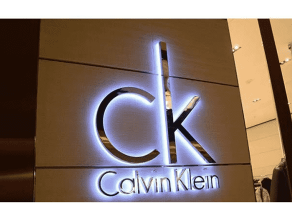 干貨！幾種專業(yè)不銹鋼發(fā)光字及其優(yōu)點的介紹