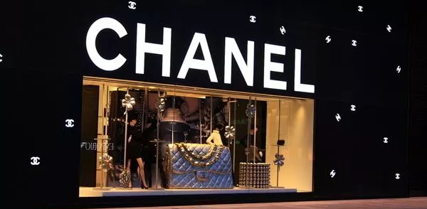 餐飲店的“招財”招牌應該怎樣做，你的廣告牌做對了嗎15